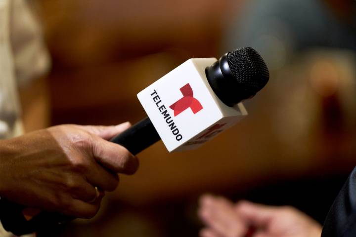 Ella sería la otra periodista despedida de Telemundo tras 16 años en primera línea