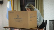 Hasta el mediodía votaron más personas que en las elecciones generales del 29 de junio