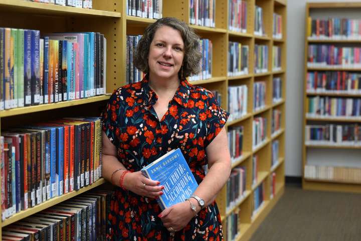 Homewood’s Michelle Hamrick named JCPLA Librarian of the Year