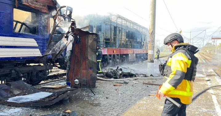 Russia-Ukraine war: List of key events, day 1,319