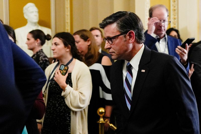 Who's to blame for the shutdown? All of the above, Reuters/Ipsos poll finds