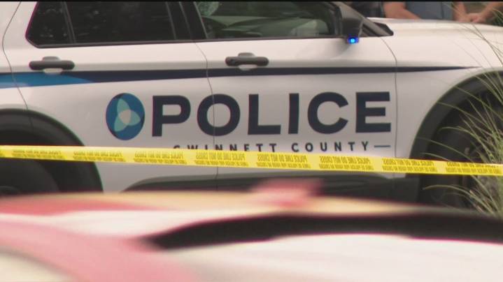 Police: Other vehicles may be involved in fatal hit