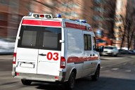 ICE usa armas: agente amenazó con disparar a conductor de ambulancia