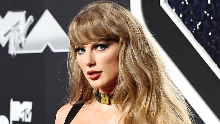 Taylor Swift Donates $100K to Young Girl With Brain Tumor