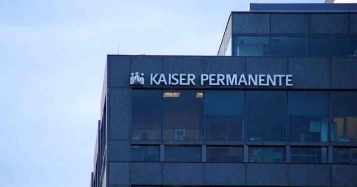 Kaiser strike over, union and management return to contract talks