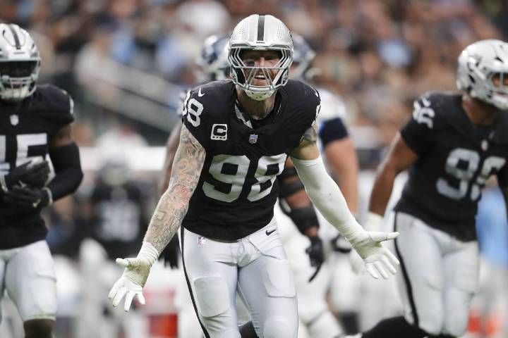 Devin White, Raiders' defense torment Titans to break losing streak