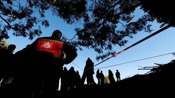 "Este es un día muy importante para muchas personas": arrancan los trabajos para la exhumación de la fosa común de La Lloba, en Castrillón