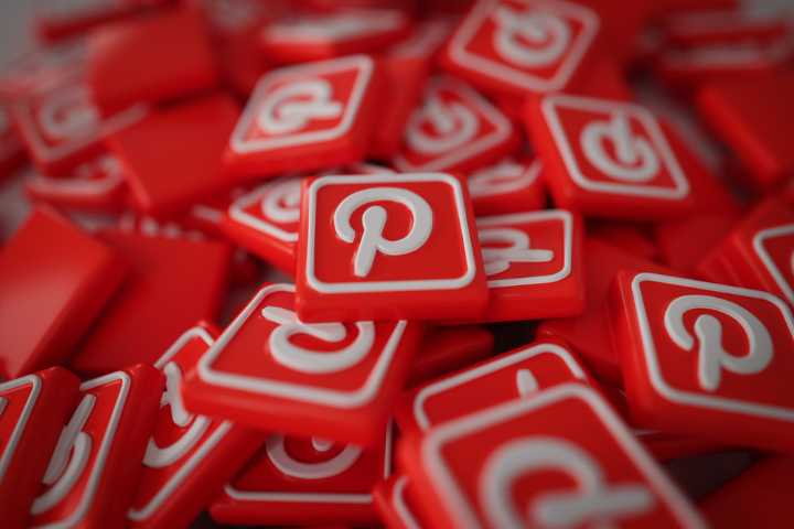 Pinterest permitirá ver menos contenido generado por IA