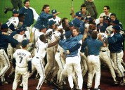 Blue Jays great Joe Carter cheering on 2025 team in World Series vs. the L.A. Dodgers