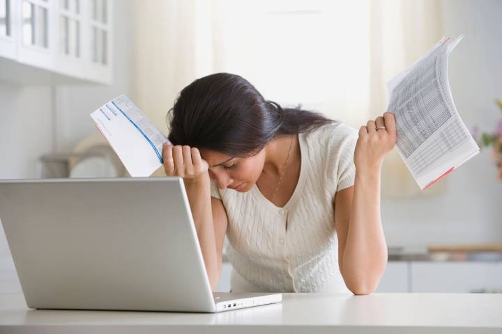 Embargo, retiro y remate: qué significan y cómo proteger tus bienes si tienes una deuda