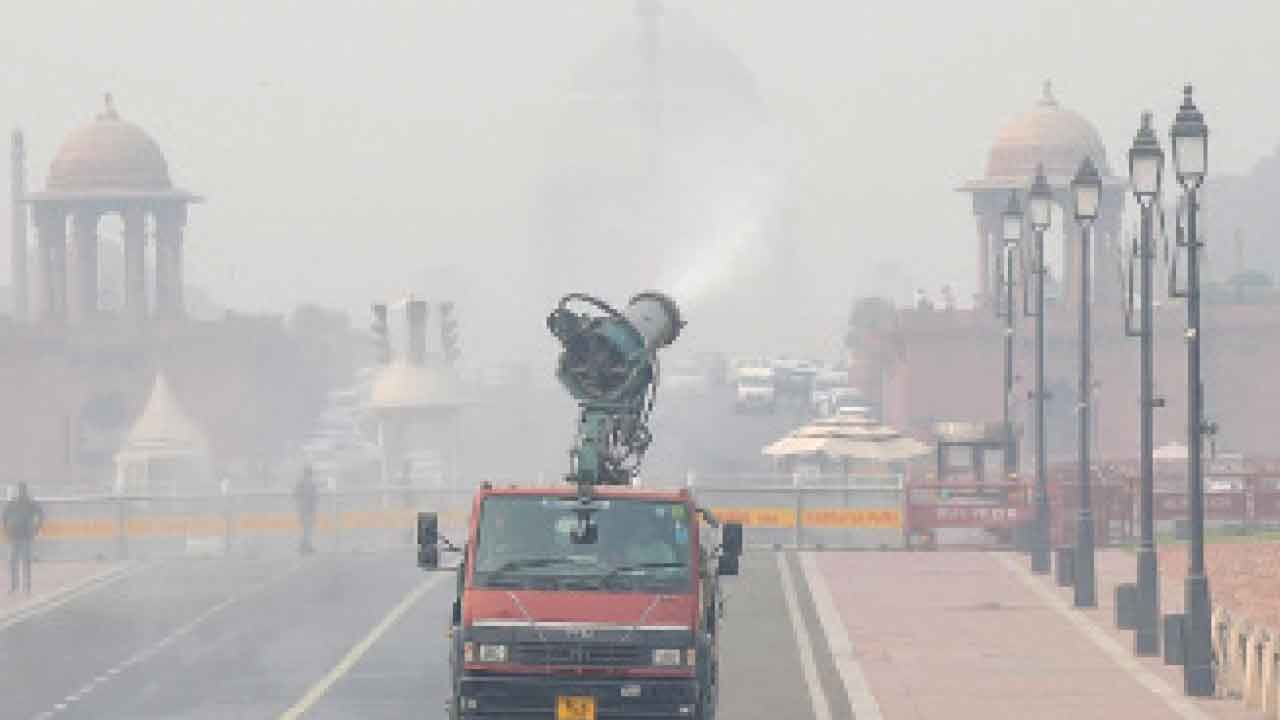Delhi’s air quality 'very poor' for second day