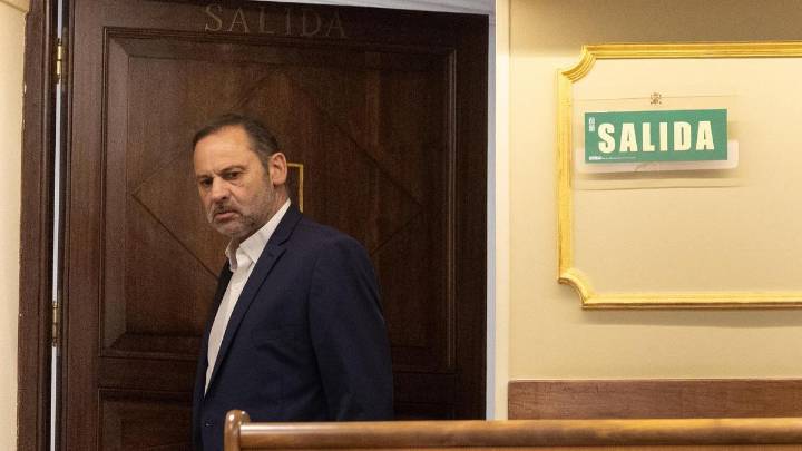 El Supremo pide a la Audiencia Nacional que analice si el PSOE pudo ayudar a Ábalos a blanquear su dinero