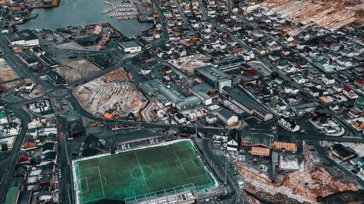 El KÍ Klaksvik, primer clasificado ¡para la Champions 2026/27! ... y con qué estadio