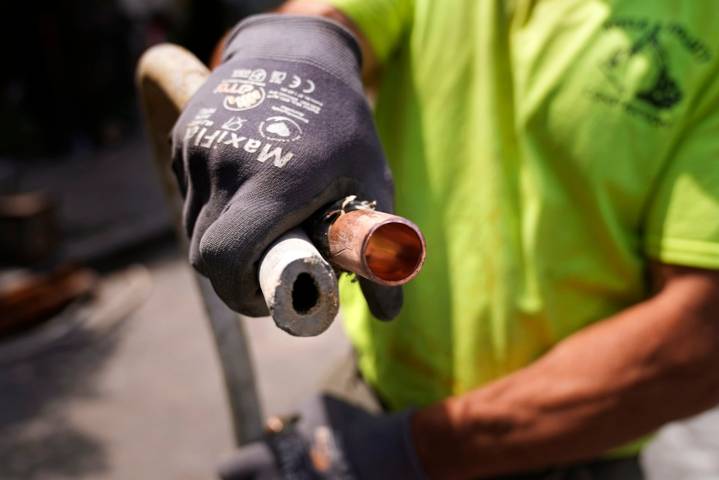 State paused lead pipe replacement program because of EPA delay, Healey says