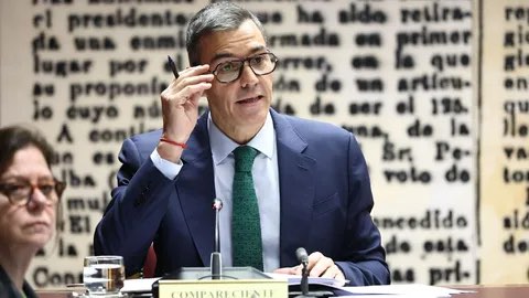 Spagna, Sánchez supera l’esame della Commissione d’inchiesta del Senato