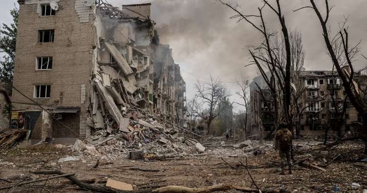 Britains Top Army Officer Says Ukraine Cannot Defeat Russia