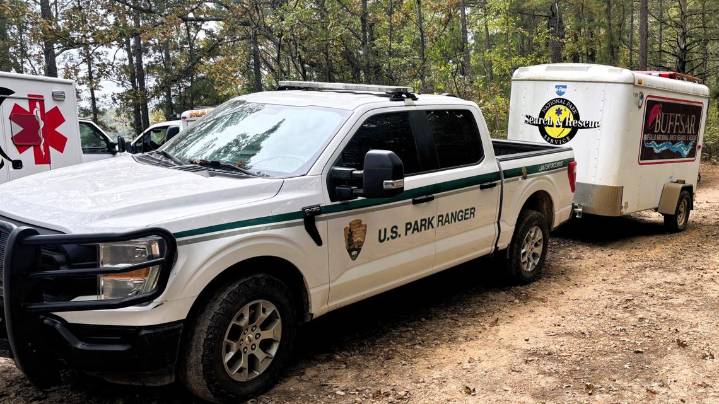 Teen dies after fall from Buffalo National River bluff
