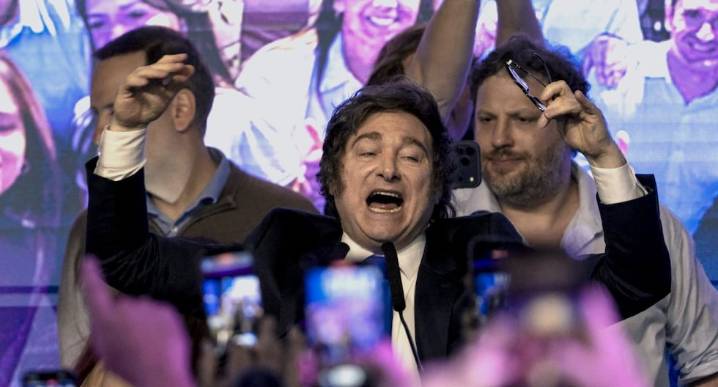 Javier Milei logra una amplia victoria legislativa y consolida su poder en el Congreso argentino