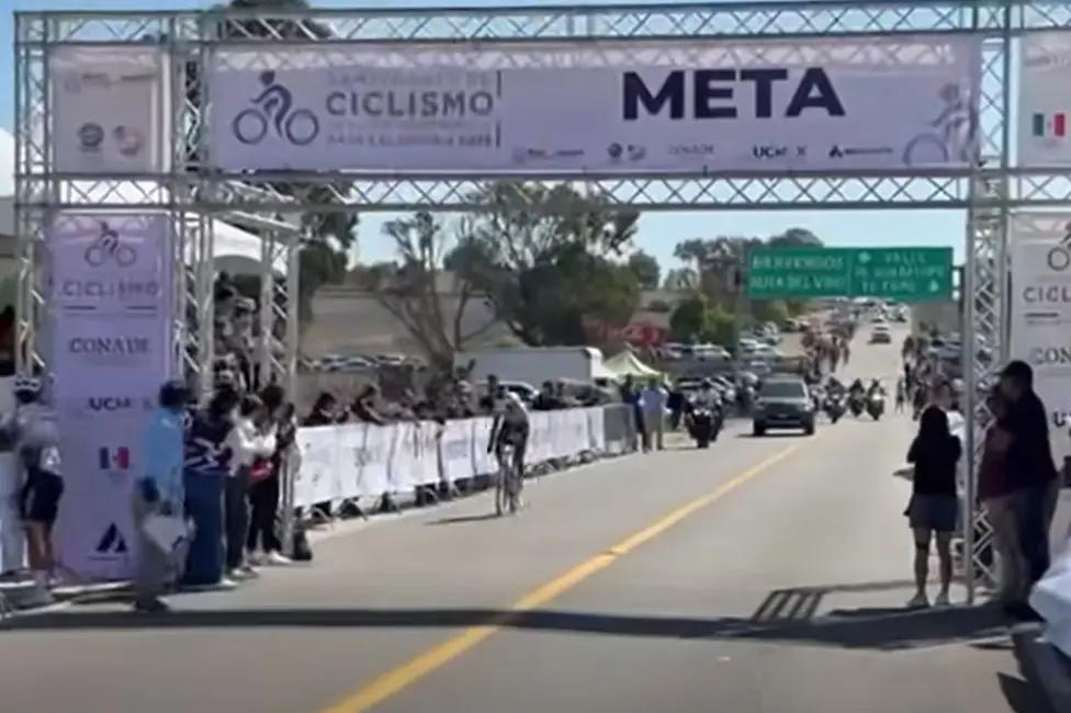 Isaac del Toro se convierte en campeón nacional en su tierra