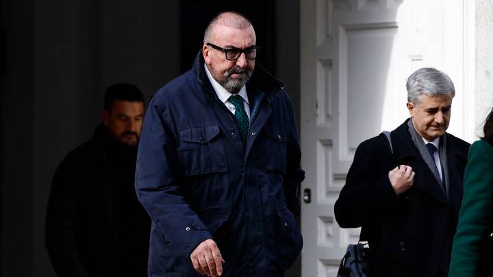 «Rosa Rumana Jefe Valencia»: la UCO revela que Koldo pagó billetes para «encuentros privados» de Ábalos en Teruel