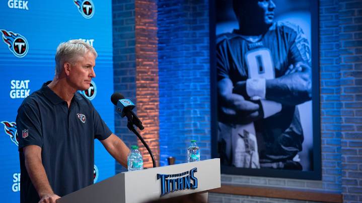 Insider says Titans’ dysfunction will make it difficult to hire new HC