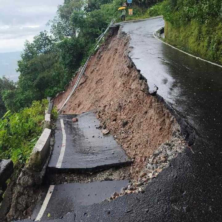 Heavy Rain Triggers Landslide In North Bengal, Sikkim On Red Alert: Several Dead In Darjeeling