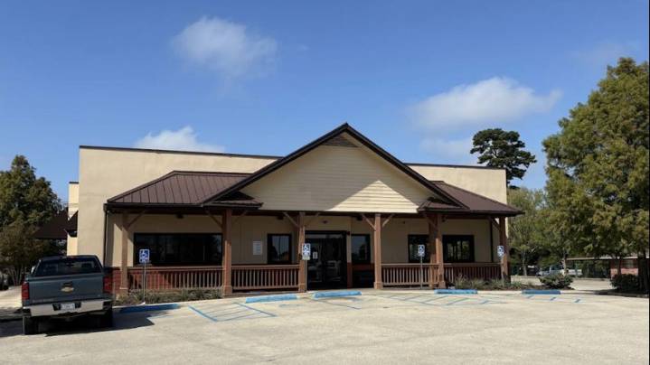 Outback Steakhouse location on Jones Creek Road closes