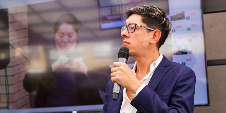 Ordenan tres días de arresto contra el ministro de Educación y el pago de una multa por incumplir un fallo judicial