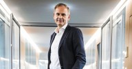 El CEO de Volkswagen pide “medidas convincentes” para acelerar la transición hacia la electrificación total