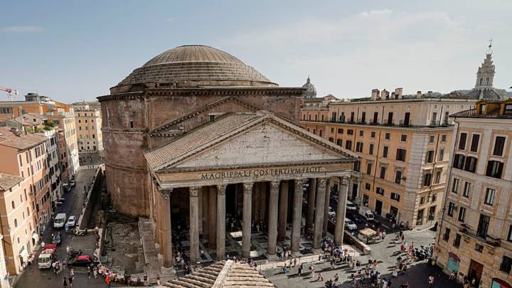 Japanese Tourist Falls To Death From Outer Wall Of Rome’s Pantheon