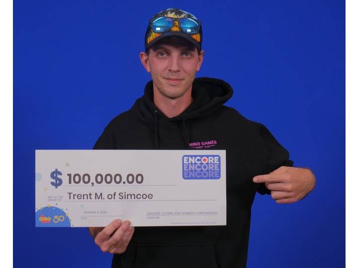 Simcoe man wins $100,000