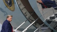 Trump sigue la retransmisión en directo de la liberación de rehenes desde el Air Force One camino a Israel