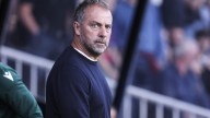 Flick no se sentará en el banquillo del Bernabéu
