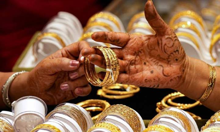 Chennai: Gold price rises again in afternoon, hits record Rs 91,400 per sovereign on Oct 9
