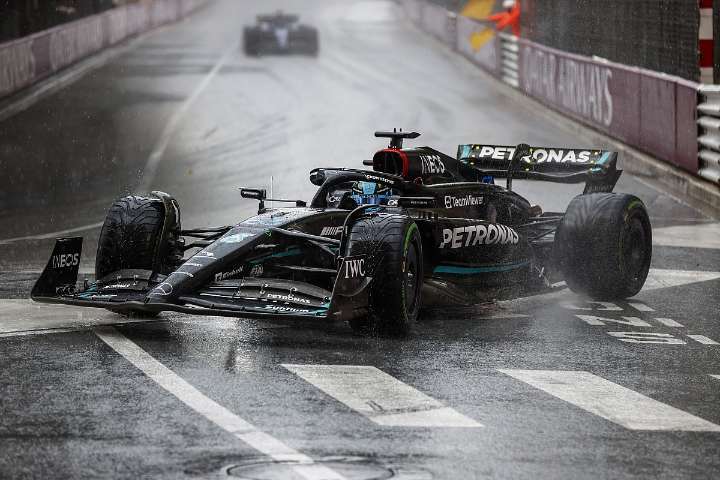 Russell 'kicking himself' for throwing away "comfortable" Monaco F1 podium