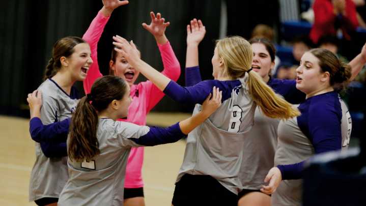 Photos of Lincoln and Mt. Hope girls volleyball from October 8
