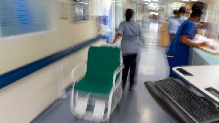 Thousands more NHS pensioners using 'retire and return' after reform