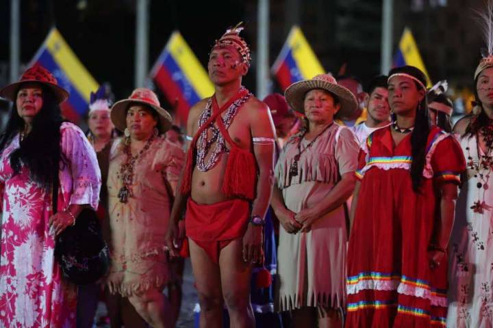 Maduro ordena acelerar la expansión de la milicia Bolivariana indígena