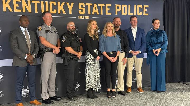 Kentucky State Police honor four who stepped in and save a trooper's life