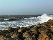 ¡Ojo! Habrá olas de hasta 2.5 metros de altura durante las próximas 48 horas