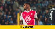 La luz de Ansu Fati en el Mónaco se nubla: el técnico Adi Hütter, su valedor, en la cuerda floja