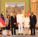 Maduro recibe cartas credenciales de nuevos embajadores en el país