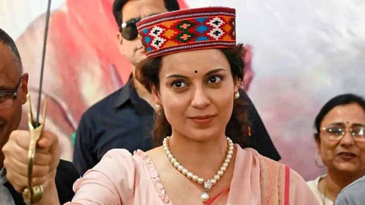 Kangana Ranaut walks out on bail after apologising for ‘available for Rs 100’ tweet