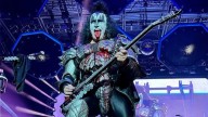 Preocupación por Gene Simmons: el bajista de KISS fue hospitalizado tras chocar contra un auto