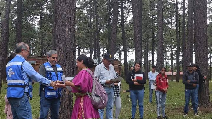 Invierten 133 millones de pesos para combatir la sequía e impulsar el campo en la Sierra Tarahumara
