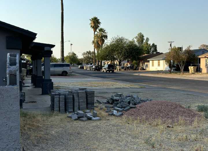 Glendale council debtes allowing residents more frequent code violation complaints