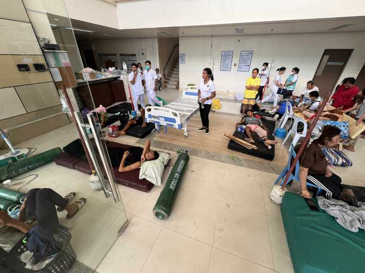 Van 70 muertos por terremoto en el centro de Filipinas