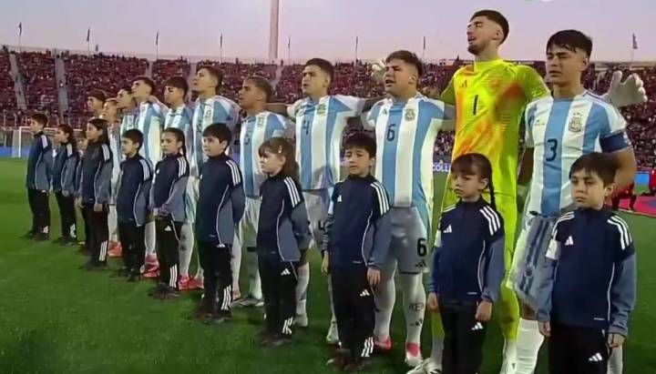 "Provocando a los futbolistas": El incómodo momento que sufrio Argentina en la final del Mundial Sub 20