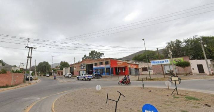 Accidente fatal en la zona este: una mujer murió tras un choque entre un camión y una motocicleta