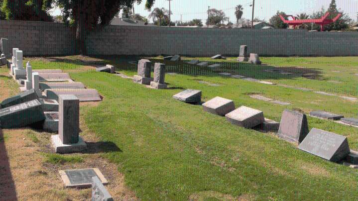 'It's devastating': Dozens of Jewish graves vandalized inside Historic Union Cemetery